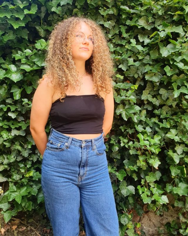 Haircut by Christina @cactu___ss
Balayage by @sofielaborde
#NoMadStyle #HAIRDRESSER #hairsalon #davines #tokioinkarami #hairart #hairgoals #haircolor #haircut #coloriste #lausanne #suisse #hairartHaircut
#summer#curlyhair