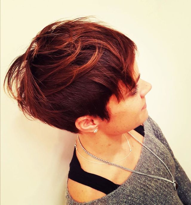 |Réalisation| couleur et coupe •
•
•
#hairstylist #hair #haircolor #coiffure #coloration #brushing #balayage #haircut #coloriste #lausanne #suisse #nomad